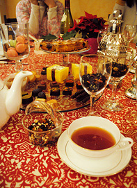 お菓子も楽しんでいただいて お菓子も楽しんでいただいて