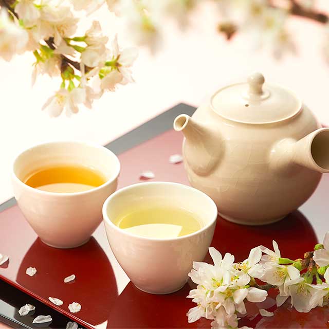 d088 【新品・未使用】果実香合 梨 桜土地 中島 宗峰 茶道具 桜香るティータイム vol.1：大島桜のふるさとへ｜特集｜LUPICIA Tea